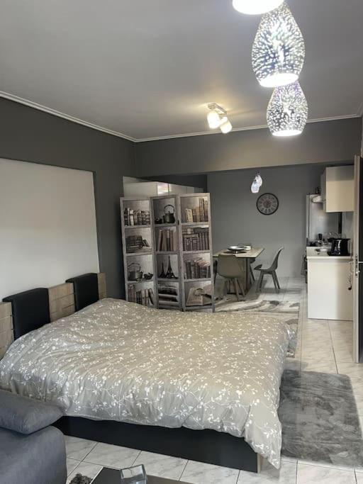 Central Modern Apartment Golos Dış mekan fotoğraf