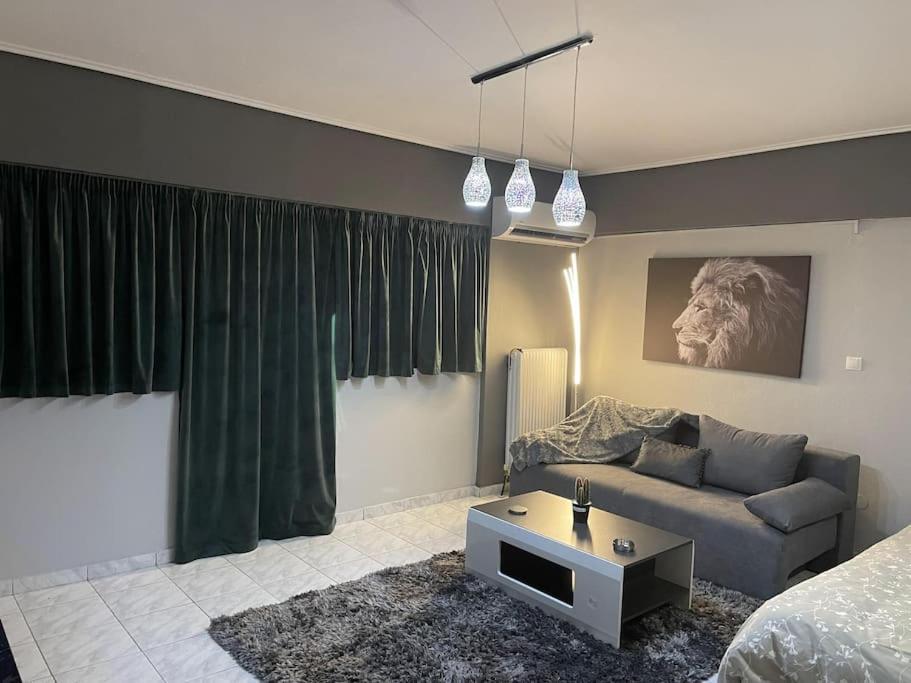Central Modern Apartment Golos Dış mekan fotoğraf