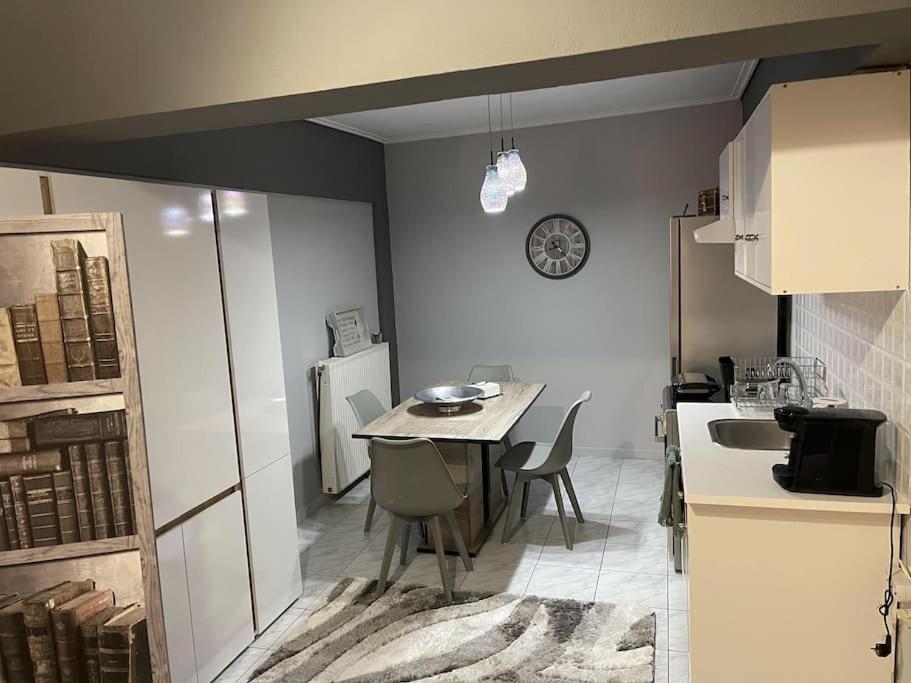 Central Modern Apartment Golos Dış mekan fotoğraf